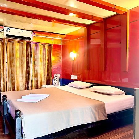 Hotel Harmony Houseboats Alappuzha Exterior foto